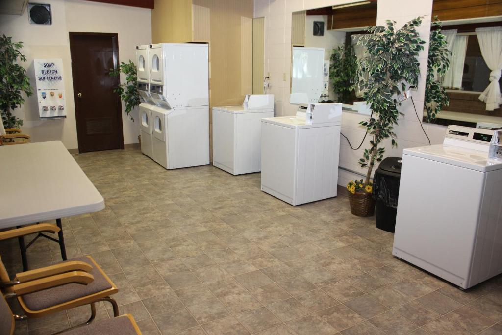 Prairie Inn Эванстон Экстерьер фото